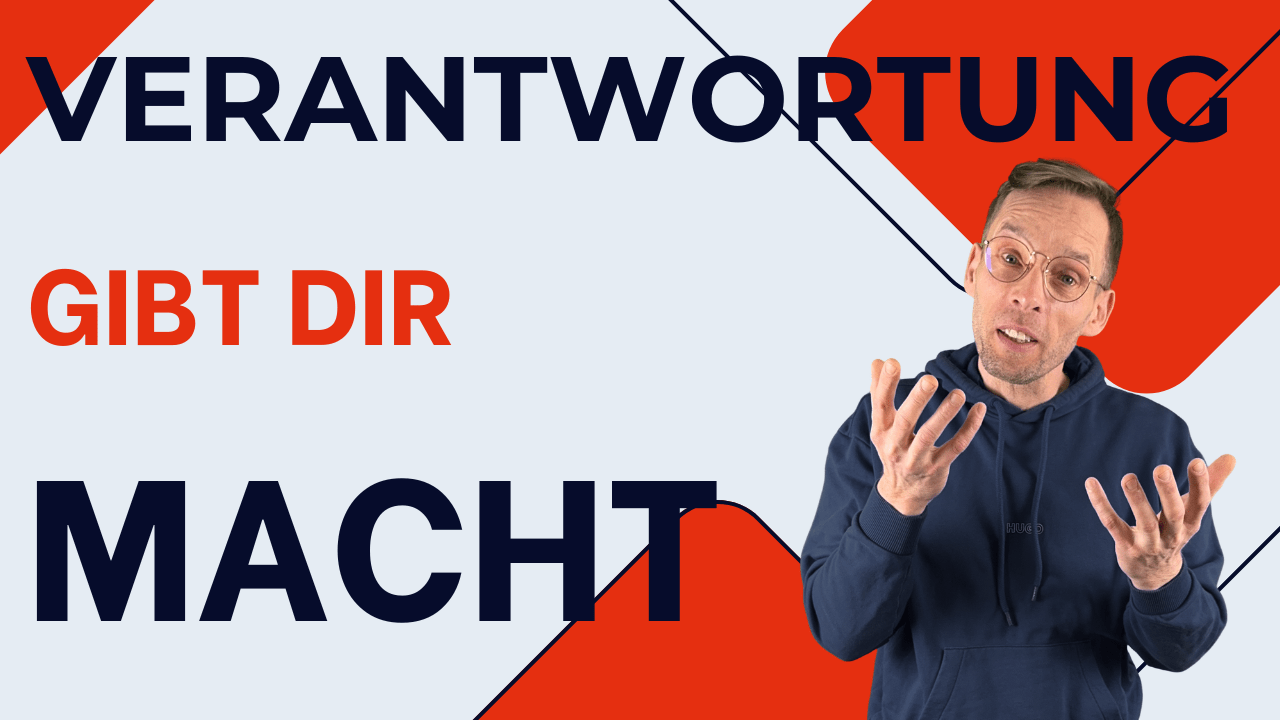 Henry mit offenen Händen neben dem Text „Verantwortung gibt dir Macht“.